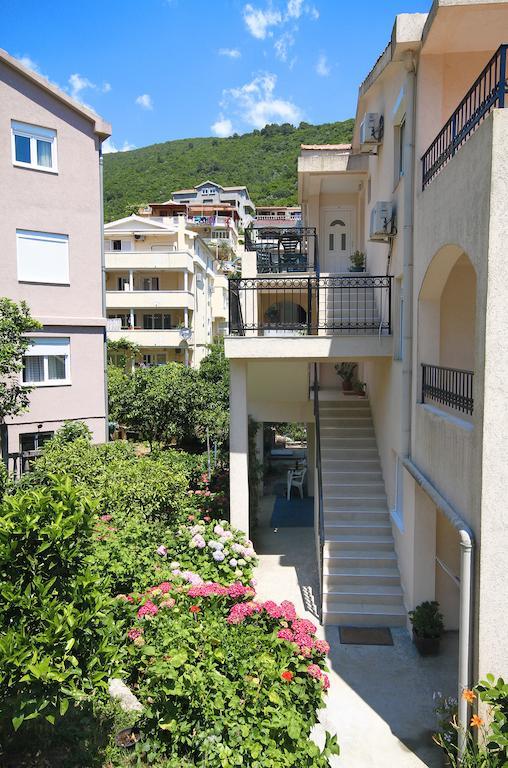 Apartments Raicevic 布德瓦 外观 照片